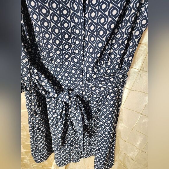 Gretchen Scott Size L Button Up Collared Dress Tie Front Abstract Pattern - Picture 6 of 7